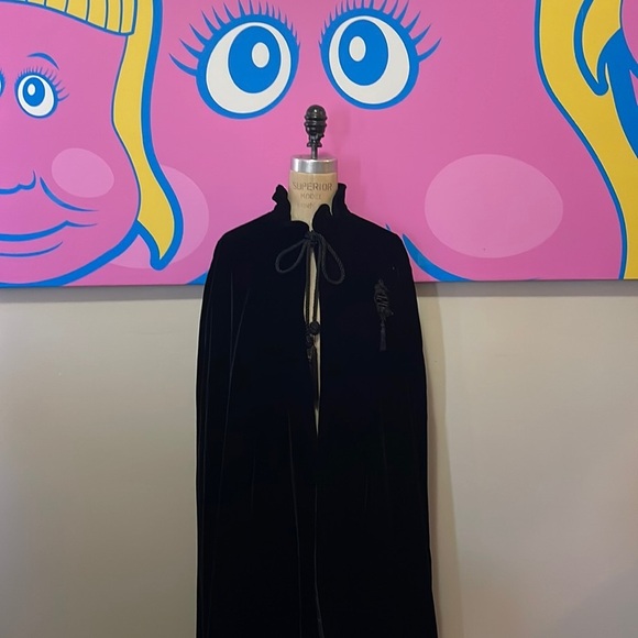 Eugene Alexander Black Velvet Cape Cloak Vintage 1980s - Picture 1 of 10